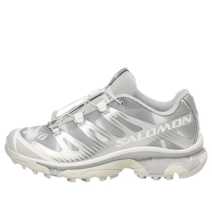 XT-4 „Asphaltgold Transit“