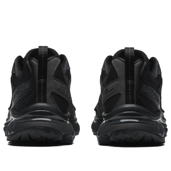 XT-6 Expanse „Black Asphalt“