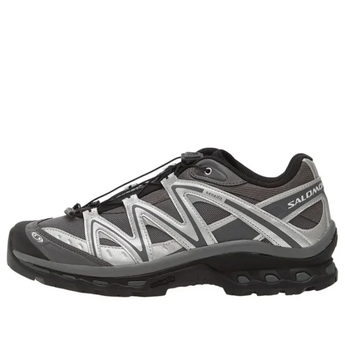 XT-QUEST „Black Silver Castlerock“
